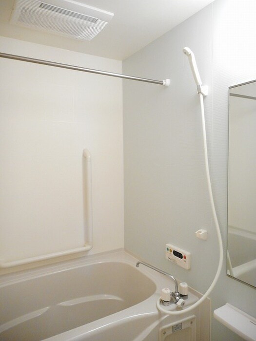 物件内観写真8　(バス／シャワールーム等)