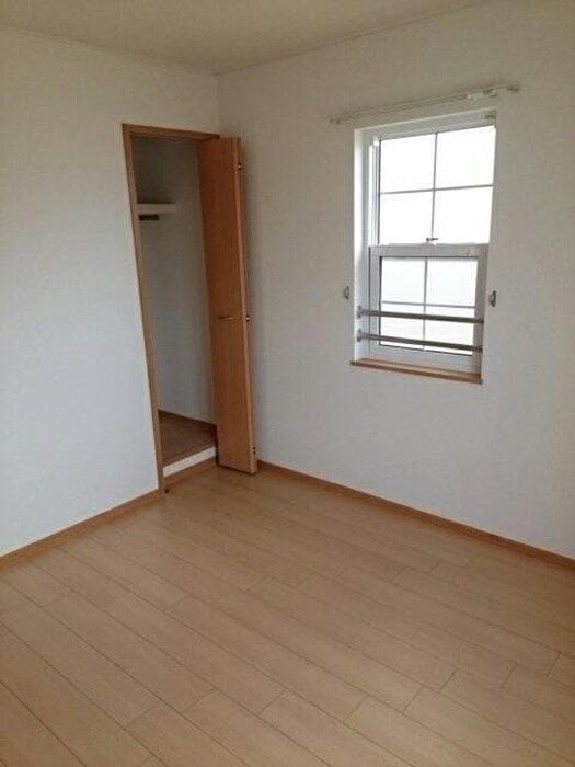 物件内観写真16　(居室)