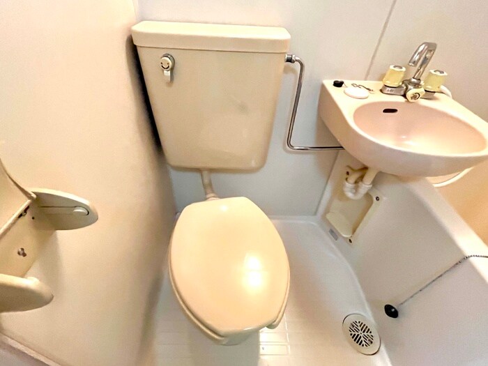 物件内観写真12　(トイレ)