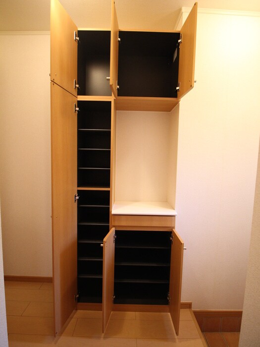 物件内観写真18　(靴箱)