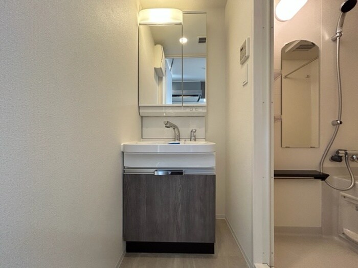 物件内観写真10　(洗面)