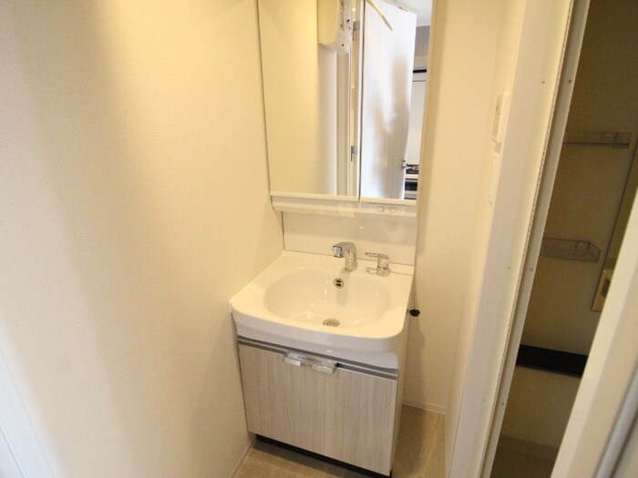 物件内観写真10　(洗面)