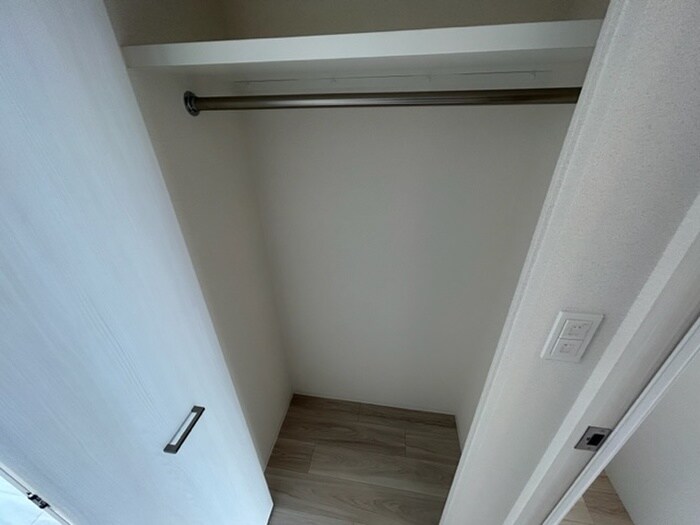 物件内観写真12　(収納)