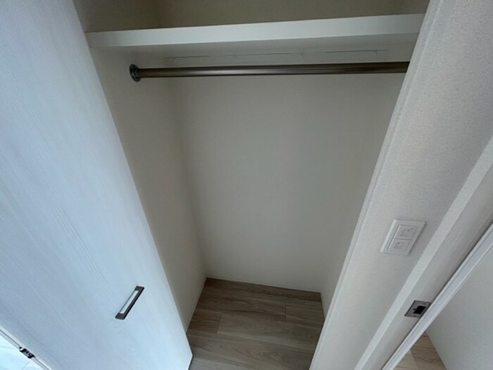 物件内観写真12　(収納)