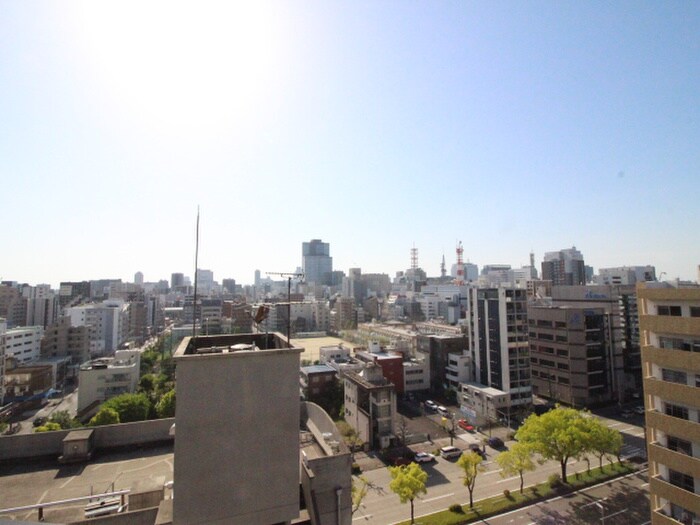 物件内観写真16　(室内からの展望)