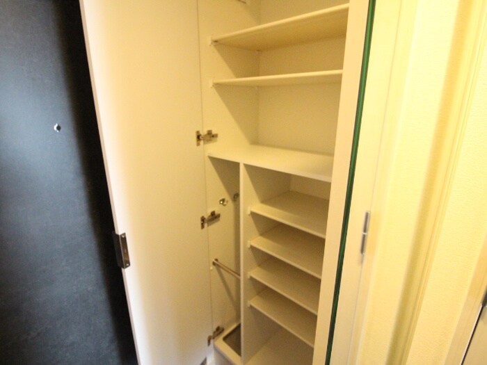 物件内観写真21　(靴箱)