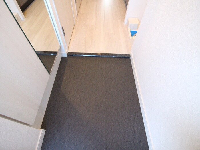 物件内観写真21　(玄関)