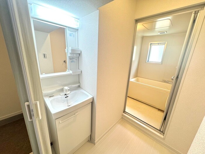 物件内観写真10　(洗面)