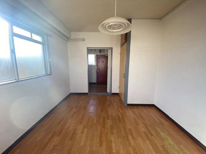 物件内観写真6　(居室)