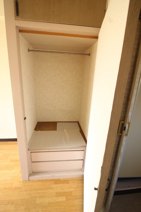 物件内観写真7　(収納)