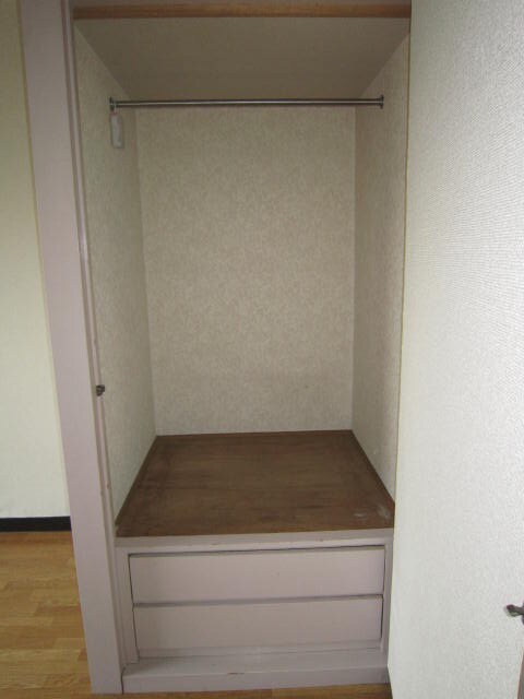 物件内観写真8　(収納)