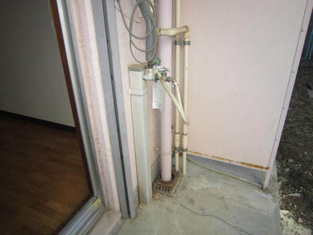 物件内観写真14　(洗濯機置場)