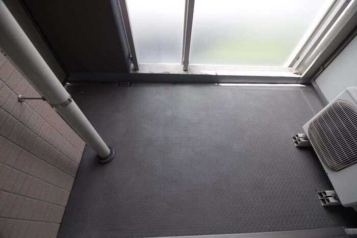 物件内観写真16　(洗濯機置場)