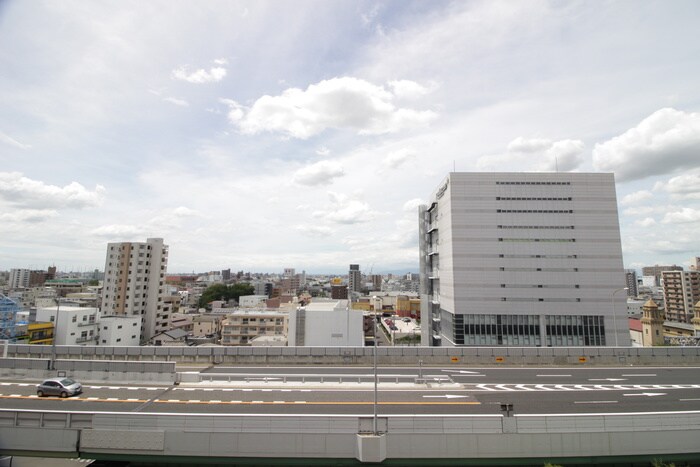 物件内観写真22　(室内からの展望)