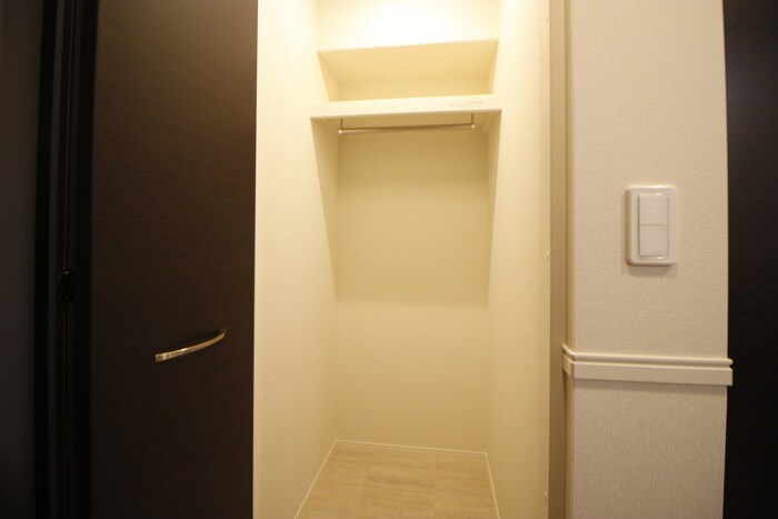 物件内観写真18　(収納)