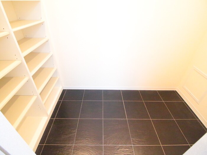 物件内観写真17　(靴箱)