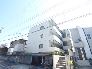 マンションフィオ－レ外観写真