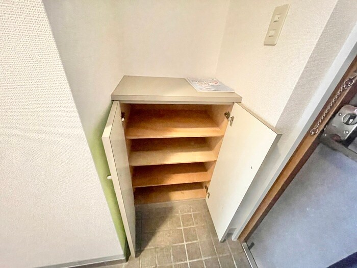 物件内観写真14　(靴箱)