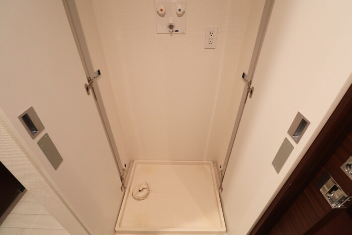 物件内観写真13　(洗濯機置場)