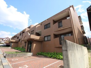 グランパス１８外観写真