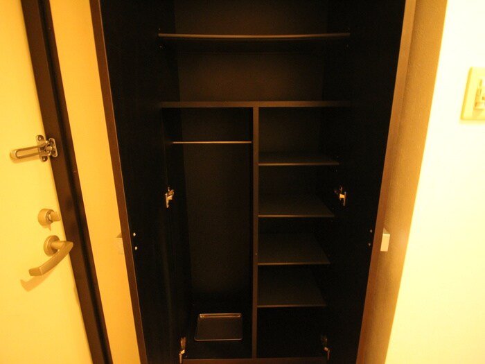 物件内観写真18　(靴箱)