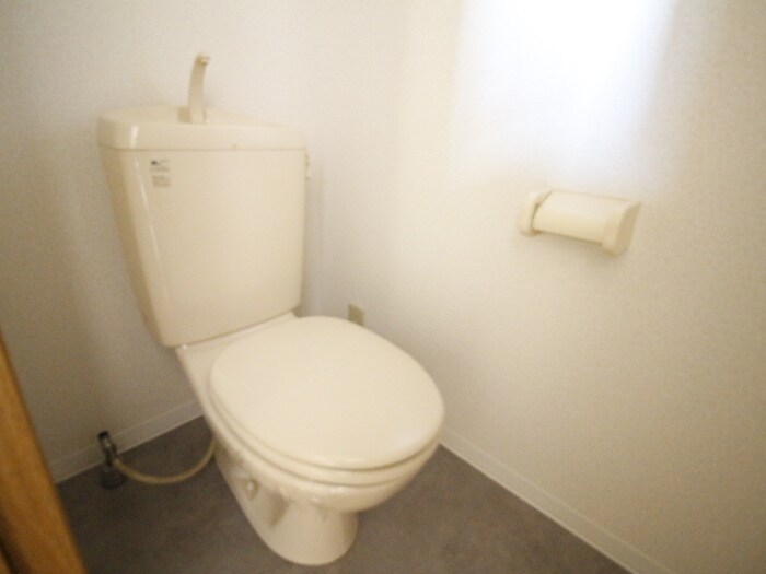 物件内観写真10　(トイレ)