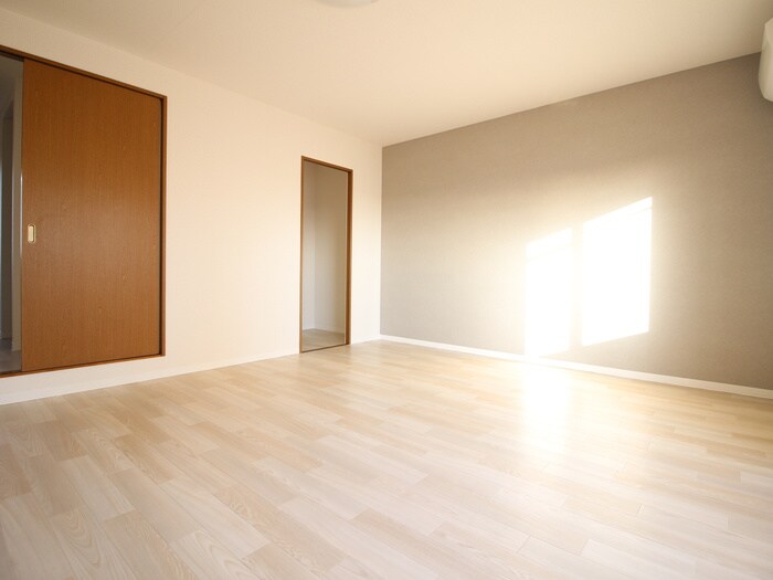 物件内観写真19　(居室)