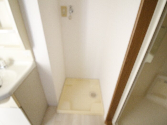 物件内観写真21　(洗濯機置場)