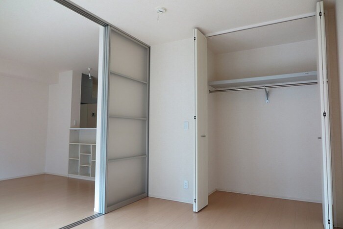 物件内観写真13　(収納)