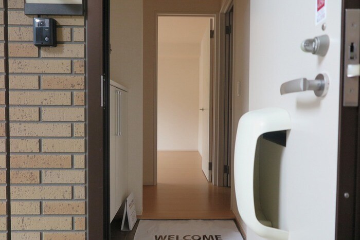 物件内観写真15　(玄関)