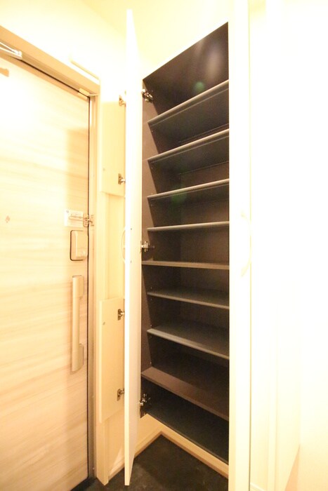 物件内観写真18　(靴箱)