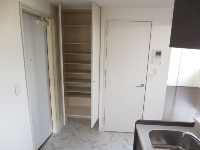 物件内観写真10　(居室)