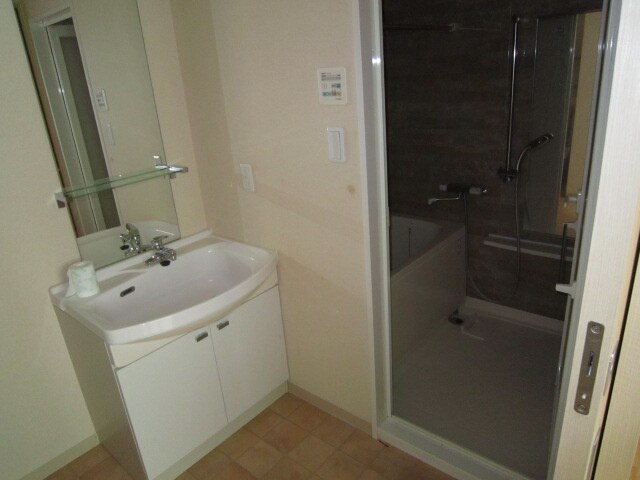 物件内観写真12　(洗面)