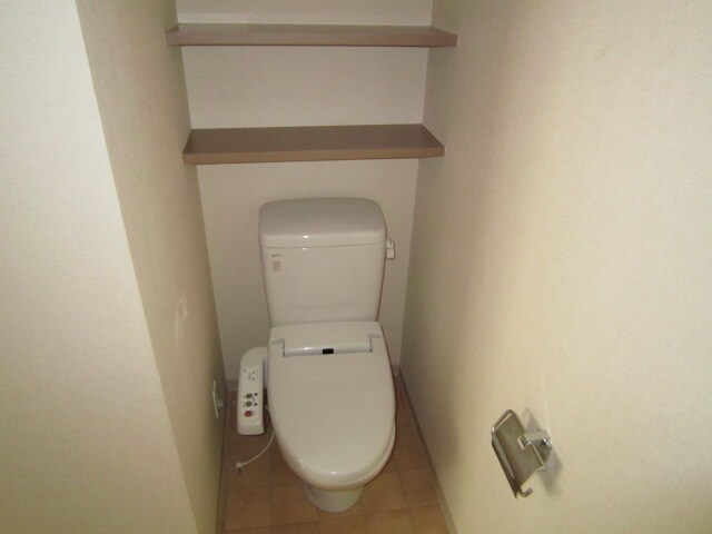 物件内観写真14　(トイレ)