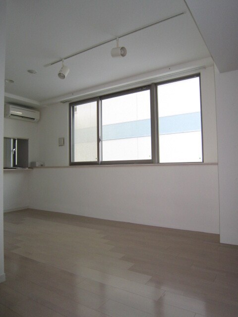 物件内観写真15　(居室)