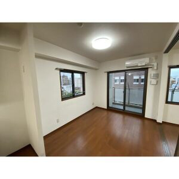 物件内観写真8　(居室)