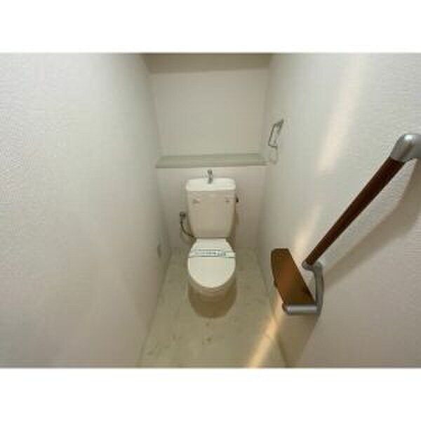 物件内観写真11　(トイレ)