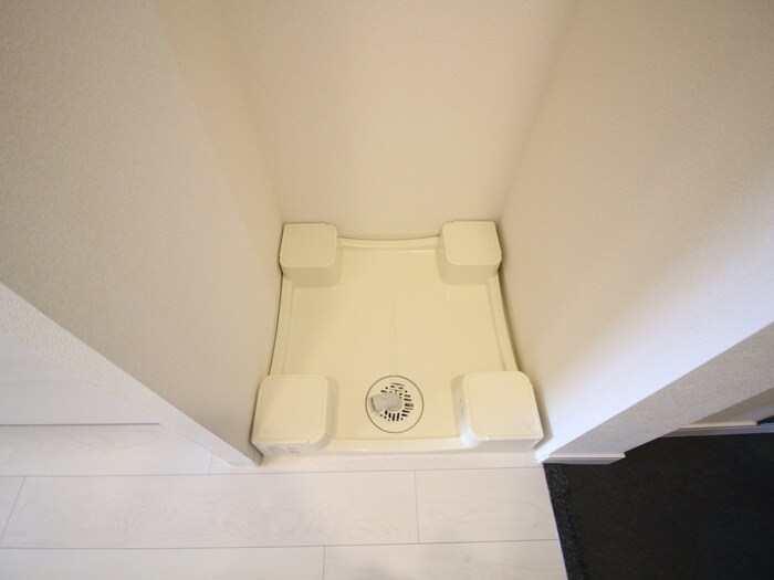 物件内観写真14　(洗濯機置場)