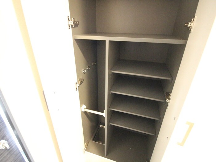 物件内観写真16　(靴箱)