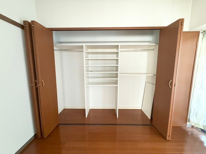 物件内観写真12　(収納)