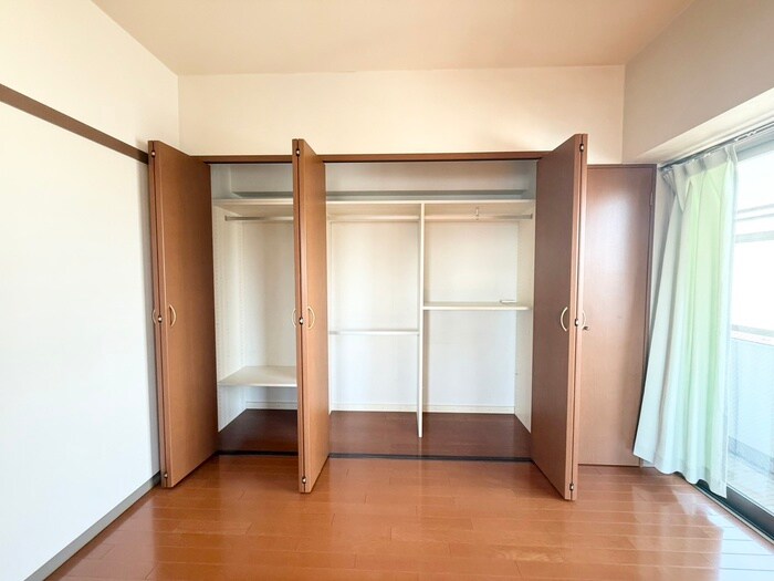 物件内観写真12　(収納)