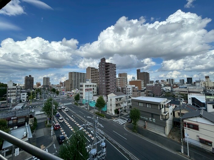 物件内観写真16　(室内からの展望)