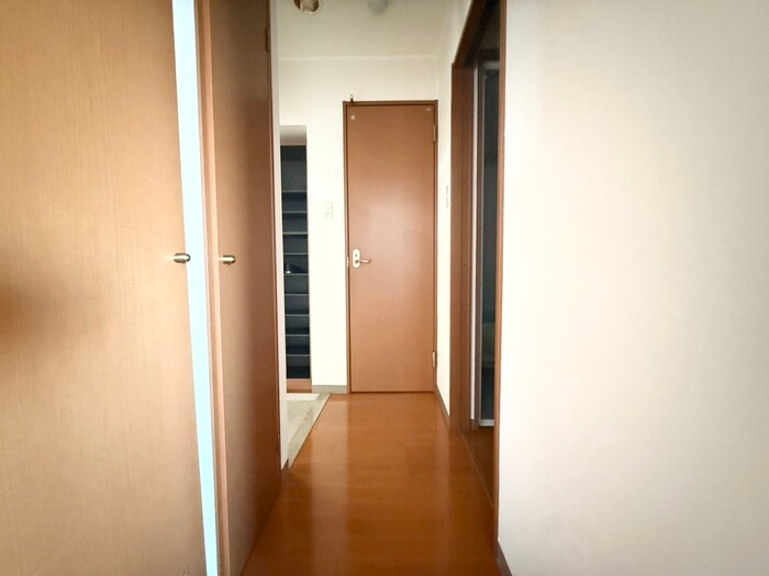 物件内観写真19　(廊下)