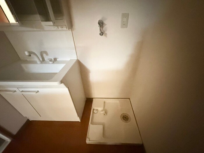 物件内観写真20　(洗濯機置場)