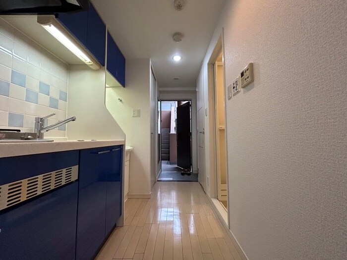 物件内観写真19　(廊下)