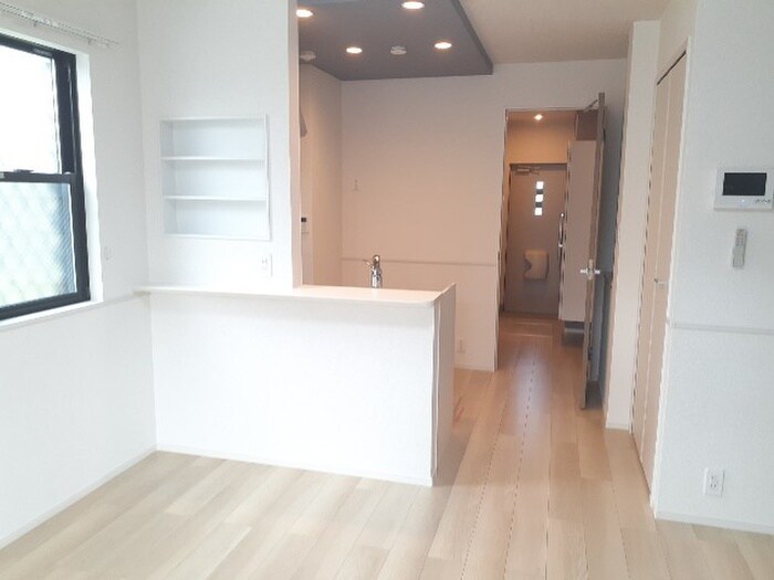 物件内観写真2　(居室)