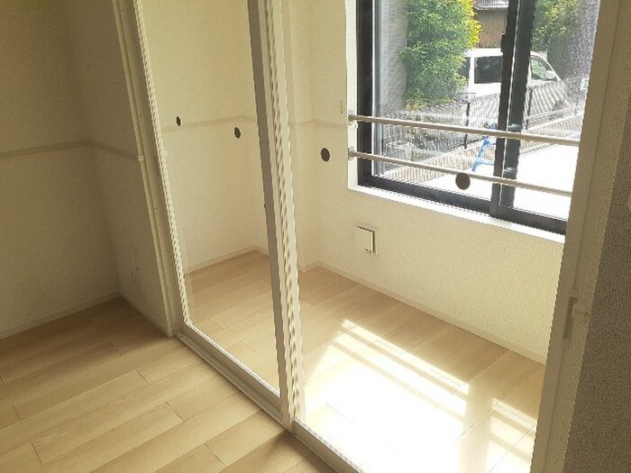 物件内観写真10　(内観写真)