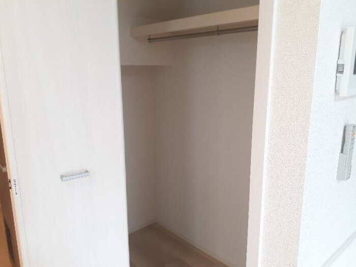物件内観写真10　(収納)