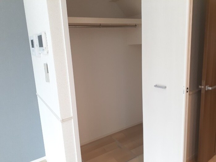 物件内観写真11　(収納)