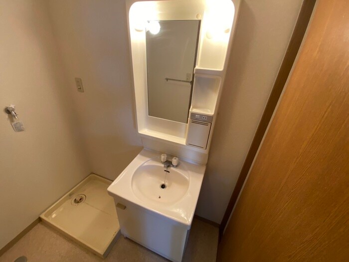 物件内観写真11　(洗面)